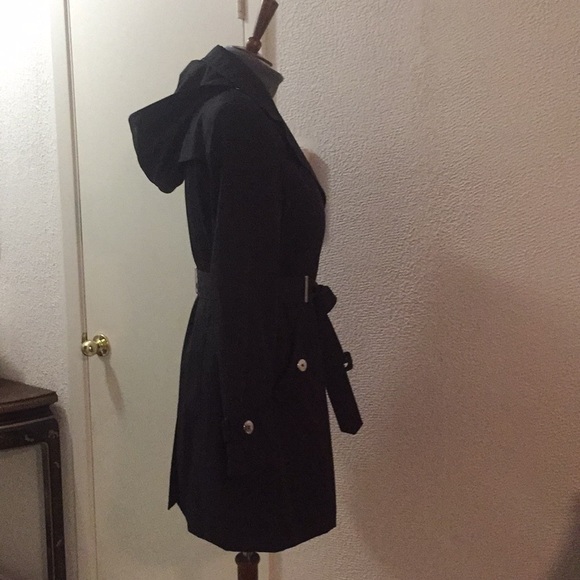 BLK CALVIN KLEIN WATERPROOF TRENCH W/REM. HOOD - Picture 2 of 7
